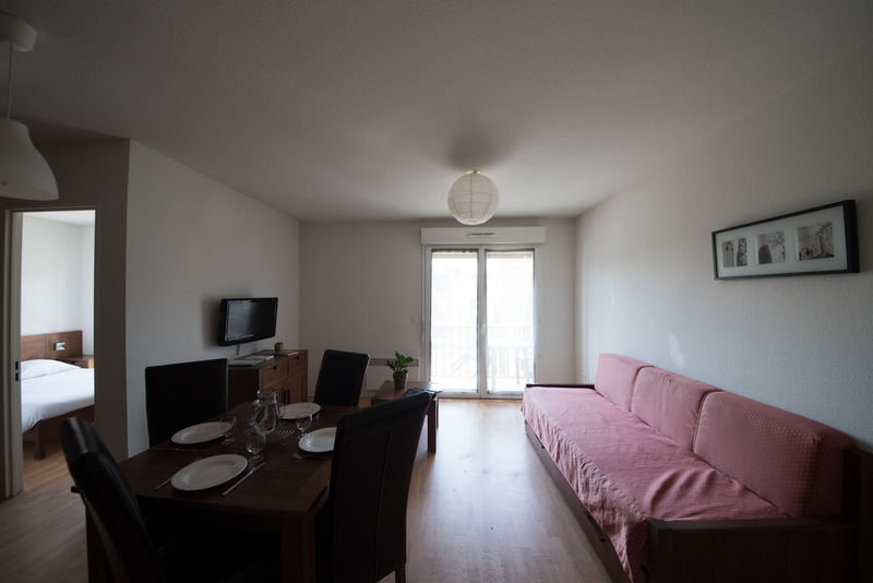 Comfort Aparthotel Lourdes L'Acacia Ngoại thất bức ảnh
