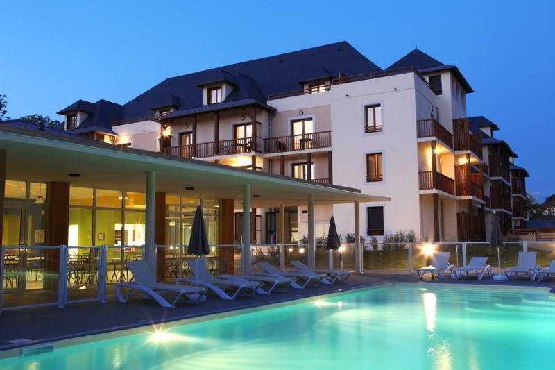 Comfort Aparthotel Lourdes L'Acacia Ngoại thất bức ảnh